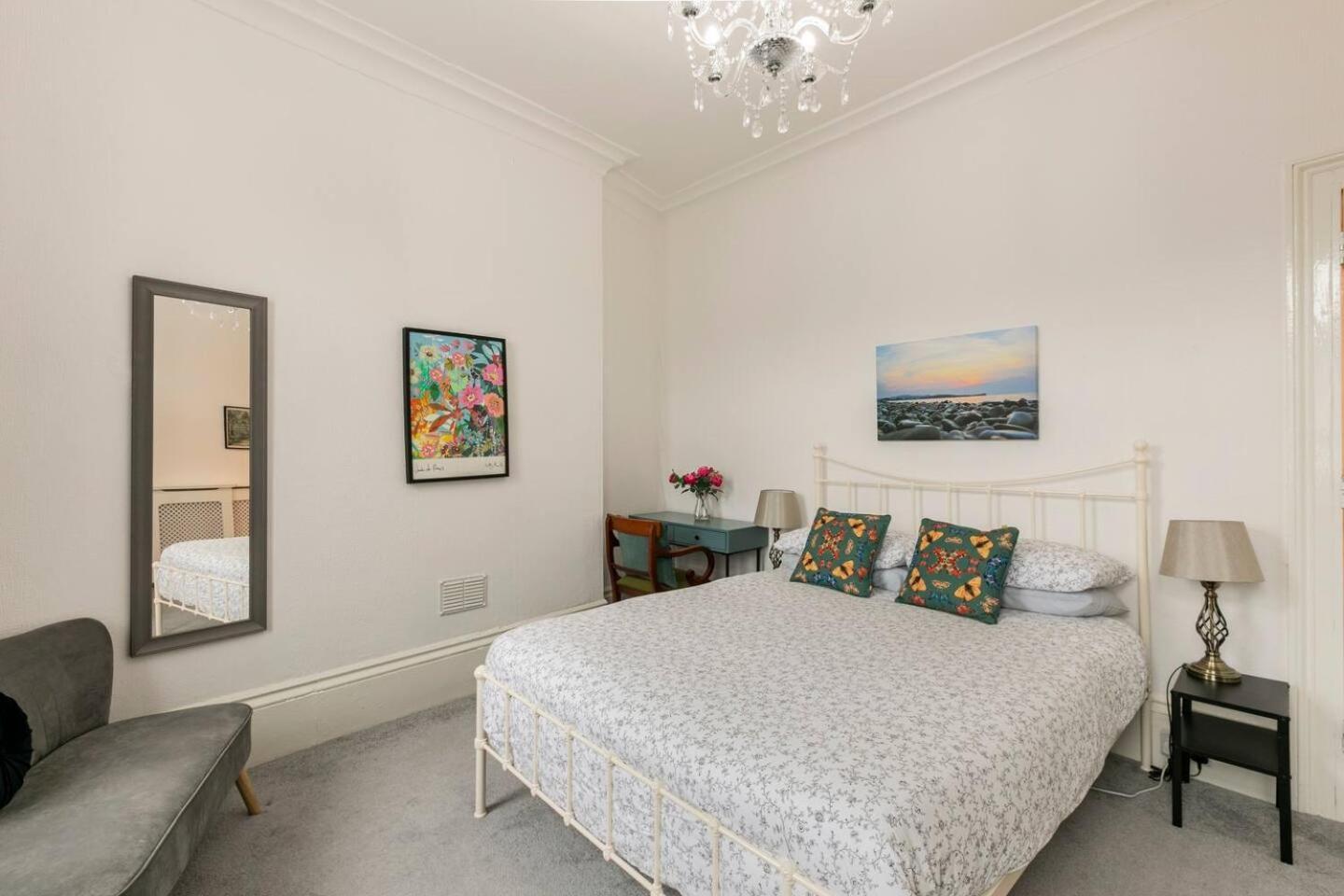 4 Bed Home 3 Mins From Harbour + Sandy Beach โฟล์กสตัน ภายนอก รูปภาพ